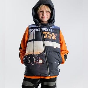 Nununu Graphic Hooded Down Puffer Vest Size 10–11 EUC